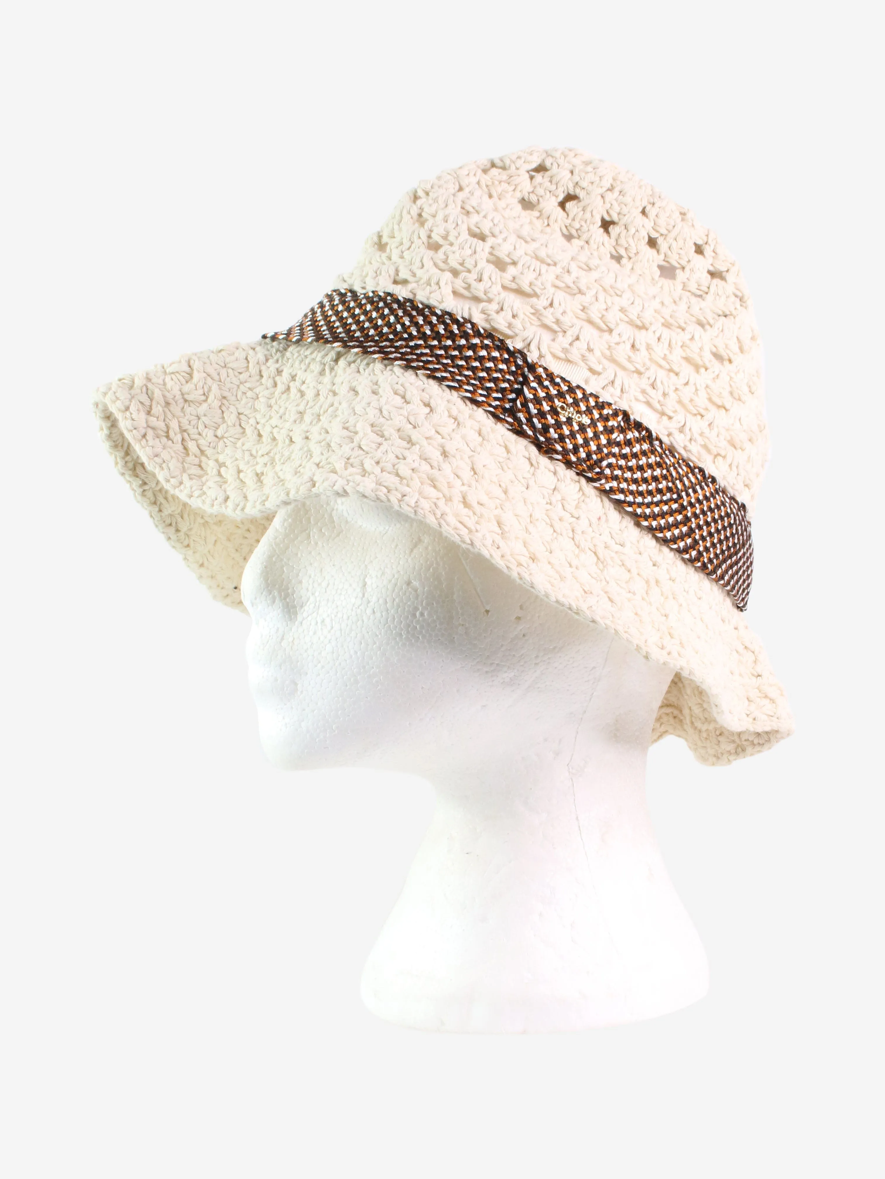 Neutral crochet bucket hat